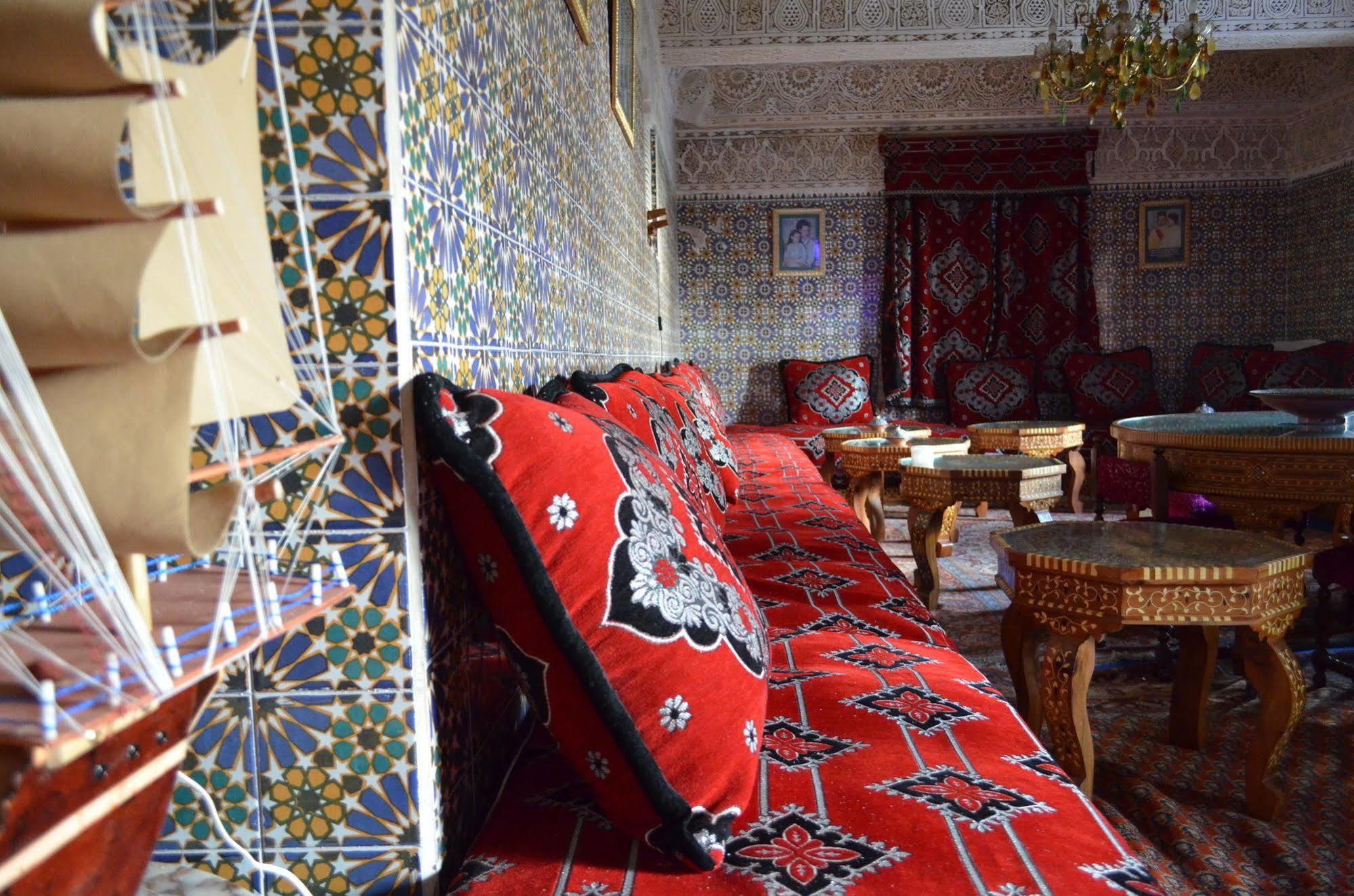 אסאוירה Hotel Sahara מראה חיצוני תמונה